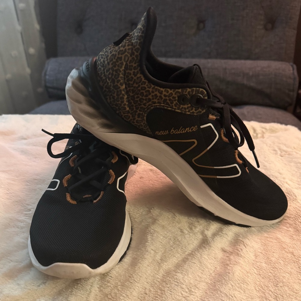 New Balance Fresh Foam Roav Sneakers, sz 10.5 D (wide width)